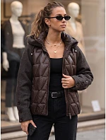 Kurtka damska zimowa pikowana z kapturem brązowa FashionStreet TY5933