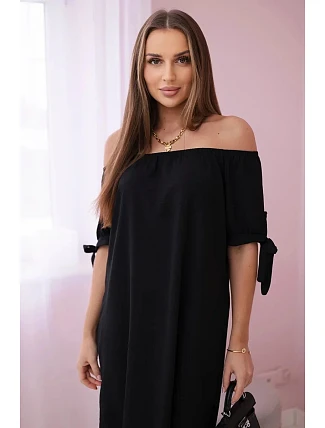 Šaty viazané na rukávy čierne