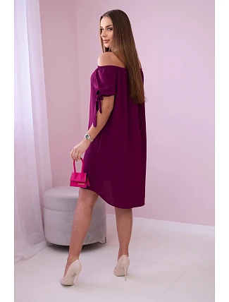 Šaty viazané na rukávy slivka Šaty viazané na rukávy slivka