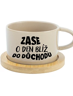 O JEDEN DEŇ BLIŽŠIE DOMOVA - šálka na krémovú makrónku 200 ml