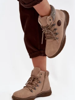 Horns model 219845 Krok vo veľkom štýle