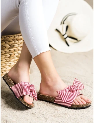 Praktické nazúvaky dámske červené bez podpätku Praktické nazúvaky dámske červené bez podpätku