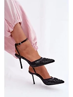 Sandále na podpätku model 226510 Vykročte štýlovo