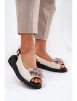 Sandále model 212904 Krok vo veľkom štýle