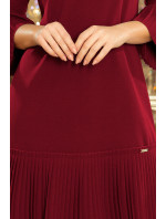 Pohodlné dámske plisované šaty v bordovej farbe model 7606643