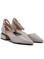 Dámske lodičky na klinoch s opaskom béžovej farby Vinceza 62278