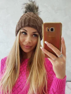 Fleecová kockovaná čiapka K226 mocca