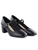 Čierne lodičky Sergio Leone na nízkom podpätku s remienkom PB176