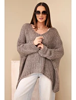 Dámsky sveter v oversized strihu s výstrihom do V a predĺženou zadnou časťou, priečny vzor „fango“ Dámsky sveter v oversized strihu s výstrihom do V a predĺženou zadnou časťou, priečny vzor „fango“