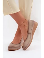 Kožené dámske topánky na platforme Vinceza Beige Kožené dámske topánky na platforme Vinceza Beige