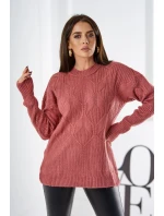 Sveter nasadený cez hlavu s módnou väzbou tmavo ružová