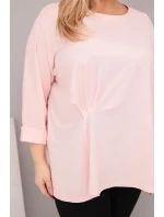 Dámska blúzka plus size s bavlnou a dlhými rukávmi a s volánom v púdrovo ružovej farbe