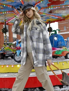 Ecru/sivá dámska károvaná košeľová bunda (AG3-1813)