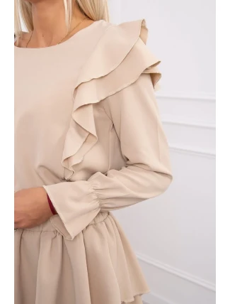 Šaty so zvislými volánmi béžovej