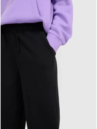 4F dievčenské tepláky