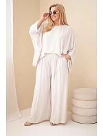 Dámsky plus size viskózový set so širokými nohavicami a blúzkou béžovej farby