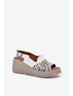 Sandały Damskie Z Naturalnej Skóry Na Koturnie Artiker 56C0958 Białe