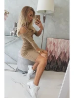 Ťavie šaty so širokými ramienkami