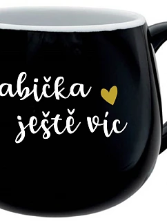 BABIČKA JEŠTĚ VÍC - čierny keramický hrnček 300 ml