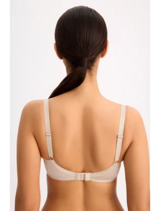 PODPRSENKA S PLNÝMI KOŠÍČKAMI KATE 3 ART.281 BÉŽOVÁ