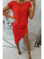 Asymetrické červené šaty Asymetrické červené šaty