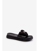 Klapki Damskie Z Ozdobą Na Niskiej Platformie Czarne Cedrella