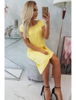Asymetrické žlté šaty