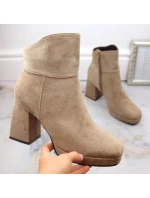 Dámske zateplené semišové čižmy na podpätku W SAN24B béžové - M.Daszynski Dámske zateplené semišové čižmy na podpätku W SAN24B béžové - M.Daszynski