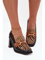 Półbuty Damskie Na Słupku Z Tłoczeniem I Złotym Detalem Czarno-Beżowe Novella