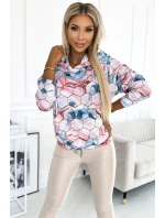 390-3 Klokanka s kapucňou - zlaté šesťuholníky a ružový a modrý mramor