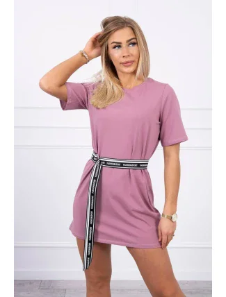 Šaty s ozdobným pásikom tmavo ružové Šaty s ozdobným pásikom tmavo ružové