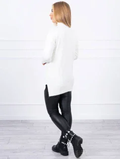 Sveter s golierom vo farbe ecru