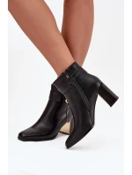 Dámské kotníkové boty na podpatku s páskem a zlatým detailem Černé Galinne
