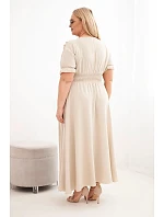 Plus veľkosť dámske šaty s výstrihom do V a zovretým pásom tmavobéžová