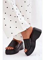 Dámské nazouváky na platformě Černé Virelia