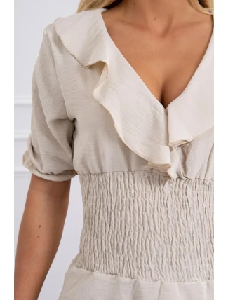 Béžové šaty do pása