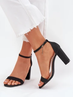 Dámske lesklé sandále na podpätku 1-215 Black - Queen VIVI