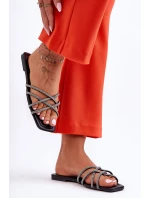 Damskie Klapki Z Paseczkami I Dżetami Czarne Leomi