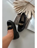 Lakierowane Mokasyny Damskie Ze Złotą Ozdobą S.Barski HY52-540 Czarne Lakierowane Mokasyny Damskie Ze Złotą Ozdobą S.Barski HY52-540 Czarne