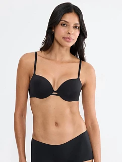 BODY MAKE-UP ILLUSION - hladká podprsenka s kosticami a ľahkými vypchávkami Triumph