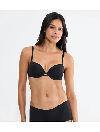BODY MAKE-UP ILLUSION - hladká podprsenka s kosticami a ľahkými vypchávkami Triumph