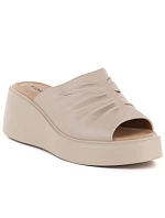 Dámske kožené žabky na platforme béžové Vinceza 66949