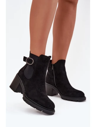 Ocieplane Botki Damskie Na Słupku Z Ozdobną Klamrą Czarne Melara