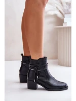 Topánky na podpätku model 201224 Krok vo veľkom štýle