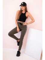 Dámske tepláky s opaskom a šnúrkou na stiahnutie khaki