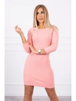 Šaty s ozdobnými gombíkmi marhuľová