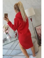 Šaty s kapucňou a bočným rázporkom červené Šaty s kapucňou a bočným rázporkom červené