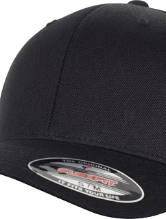 Flexfit 6477 6-panelová čiapka s šiltom 55.6477 čierna