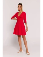 Priliehavé mini šaty M786 červené - Moe