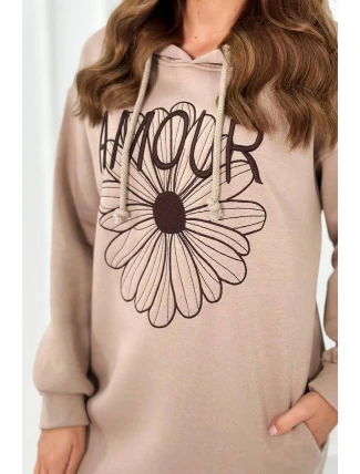 Dlhé izolované šaty s výšivkou tmavo béžová